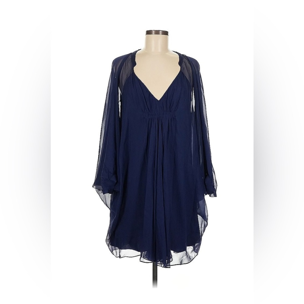Diane Von Furstenberg (DVF) silk cocktail dress. Size 6